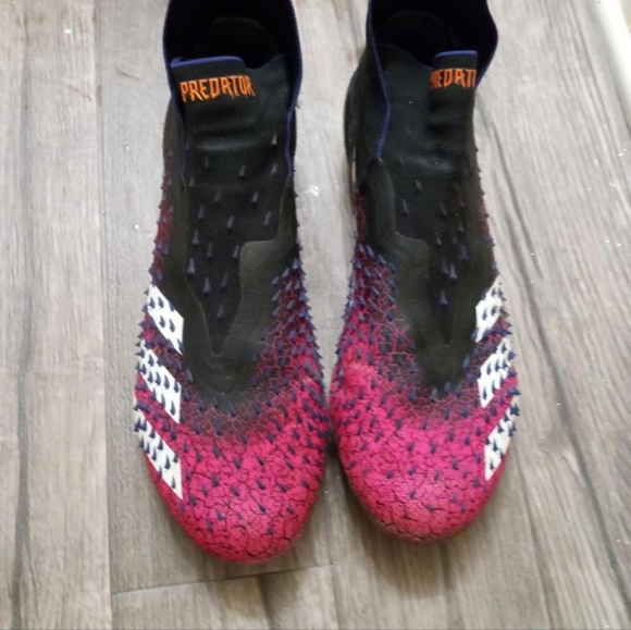 Cleats - Picture 4 of 6